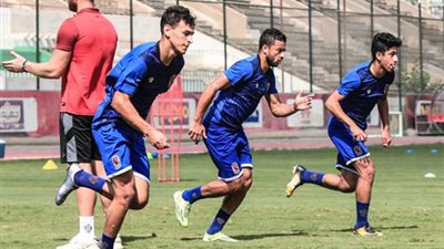 عمار حمدي يؤدي مرانًا تأهيليًا 