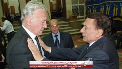 شاهد.. رسالة الفنان الراحل عزت أبو عوف لـ عادل إمام (فيديو)