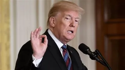 ترامب: إيران تلعب بالنار