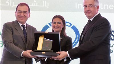   المؤسسة الدولية الإسلامية تعلن دعم قطاعي الطاقة والأغذية في مصر بقيمة 1.130 مليار دولار