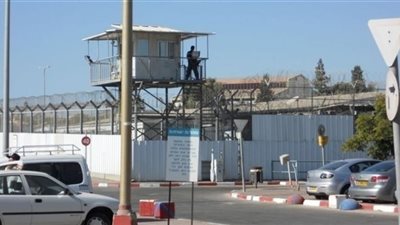 إسرائيل توافق على تركيب أجهزة اتصالات للأسرى الفلسطينيين