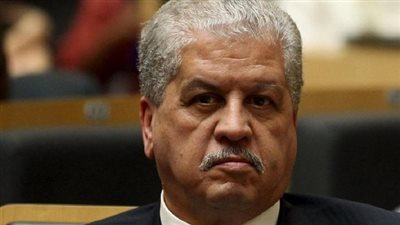 الجزائر.. سجن نجل رئيس حكومة سابق بتهم فساد