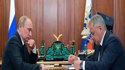 وزير الدفاع الروسي يصل قاعدة القطب الشمالي العسكرية