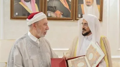 وزير الشؤون الإسلامية يستقبل مفتي الجمهورية التونسية في جدة