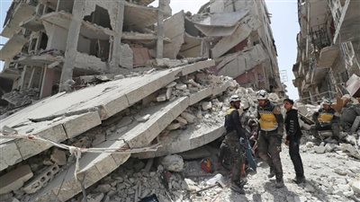 قصف 3 مستشفيات خارج الخدمة ومقتل 5 مدنيين في إدلب