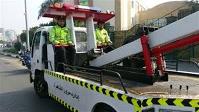 مرور القاهرة يدفع بالأوناش لرفع الأعطال والحوادث على الطرق المختلفة