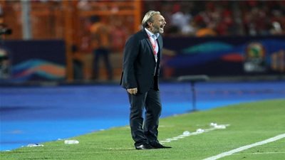 باعتراف أوغندي.. سباستيان ديسابر يقترب من تدريب الأهلي