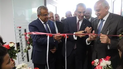 وزير الإتصالات ومحافظ الجيزة يفتتحان مكتب بريد المنصورية بمنشأة القناطر‎