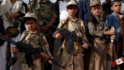 خبير سعودي يحذر من استمرار تجنيد مليشيا الحوثي للأطفال