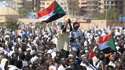 السفير الأمريكي بالخرطوم: حذف السودان من قائمة الإرهاب قريبا