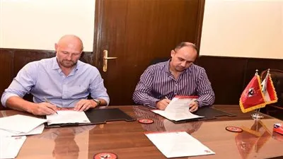 ليندجرين يعبرعن سعادته بتولي القيادة الفنية لفريق كرة اليد بالنادي الأهلي