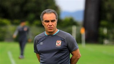 جلسة خاصة بين لاسارتي وعمرو جمال وطبيب الأهلي