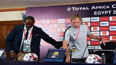 باكستر عن مهاجمي نيجيريا: أوقفنا مصر وصلاح وتريزيجيه