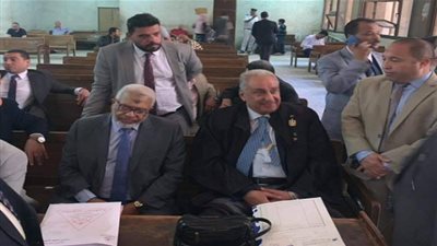 وصول نقيب المحامين محكمة مدينة نصر لترأس هيئة الدفاع عن أبو العلا مكي (صور)