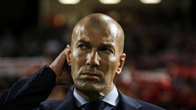 ريال مدريد يتخلص من 3 لاعبين في الساعات القادمة