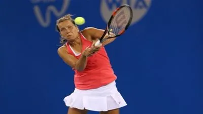 ستريكوفا تعبر إلى نصف نهائي ويمبلدون للتنس