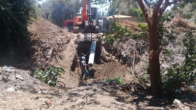 البدء في أعمال الصرف الزراعي بزمام قرية النصارية بالفيوم (صور)