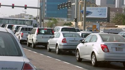 الأرصاد تحذر من ترك هذه الأشياء بالسيارات: 