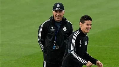 دي لاورنتيس: خاميس رودريجيز يريد اللعب لـ نابولي.. وهذا هو العائق