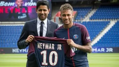 عقوبة باريس تُقرب نيمار بشدة من برشلونة