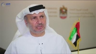 قرقاش: العقبات التي تفرضها قطر على حجاجها 