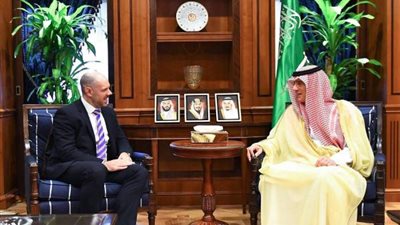 الجبير يبحث مع سفير الإمارات جهود البلدين في تحقيق أمن المنطقة