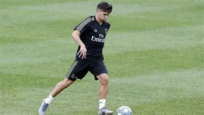 زيدان يحسم مصير إبراهيم دياز مع ريال مدريد