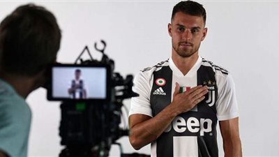 يوفنتوس يحدد موعد الإعلان عن التعاقد مع آرون رامزي