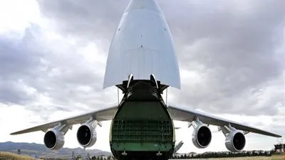 الطائرات الروسية تواصل تسليم أجزاء S-400 إلى تركيا