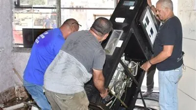 ضبط محطة وقود داخل منزل بقنا بها 450 طن من السولار والبنزين