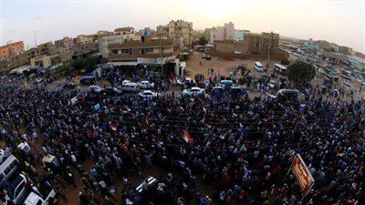 الأطراف السودانية تناقش الوثيقة الدستورية اليوم