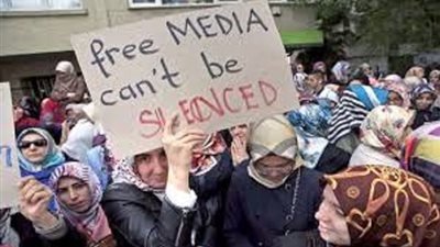 الصحفيون الباكستانيون ينظمون احتجاجات للتنديد بالرقابة