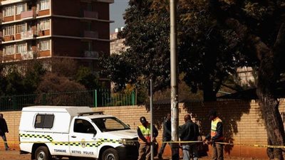 مقتل لاعب كرة قدم سابق بإطلاق نار في جنوب أفريقيا