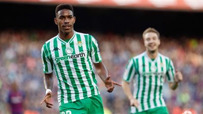 برشلونة يقترب من ضم خليفة جوردي ألبا