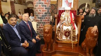 السكرتير العام يشهد حفل تجليس الأنبا 