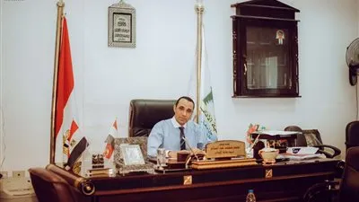 عميد آداب الفيوم يشارك بمؤتمر 