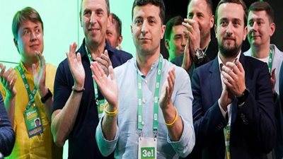 حزب الزعيم الأوكراني يفوز بالأغلبية في تصويت البرلمان