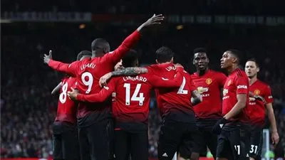 خطوة تقرب مانشستر يونايتد من نجم الدوري الإيطالي