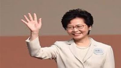 انتقاد شرطة هونج كونج بشأن فشلها في وقف الهجمات على المتظاهرين