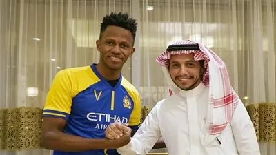النصر يعلن تفاصيل تعاقده مع عبد الفتاح آدم