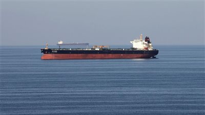 بريطانيا تطالب إيران بالإفراج الفوري عن ناقلة النفط وطاقمها