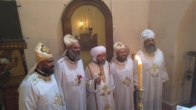 كنيسة مارجرجس بصهرجت الكبرى فى الدقهلية تحتفل بتعامد الشمس على المذبح 
