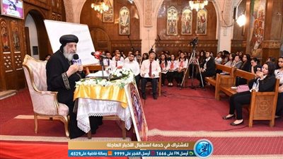 البابا تواضروس يلقى محاضرة بالكورسات المتخصصة (صور)