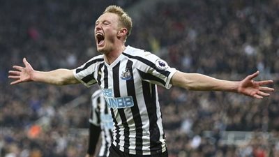 مانشستر يونايتد يقدم عرضًا جديدًا لضم نجم نيوكاسل