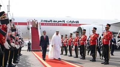 محمد بن زايد يبدأ زيارة دولة إلى إندونيسيا