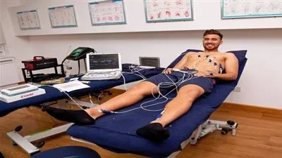 كيف استقبلت جماهير أستون فيلا صفقة تريزيجيه