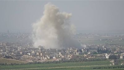 سقوط عشرات البراميل المتفجرة على ريف حماة الشمالي