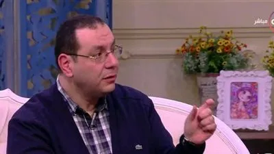 استشاري طب أطفال يكشف عن التوقيت المناسب لإجراء عملية الختان للذكور (فيديو)