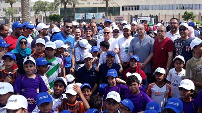 محافظ بورسعيد يشارك في مارثون صحتنا في أسلوب حياتنا (صور)