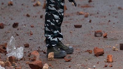 الشرطة الهندية تعلن مقتل متشددًا كبيرًا في كشمير